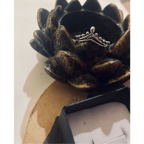 Boho silver crown RING - Picture 3 of 7
